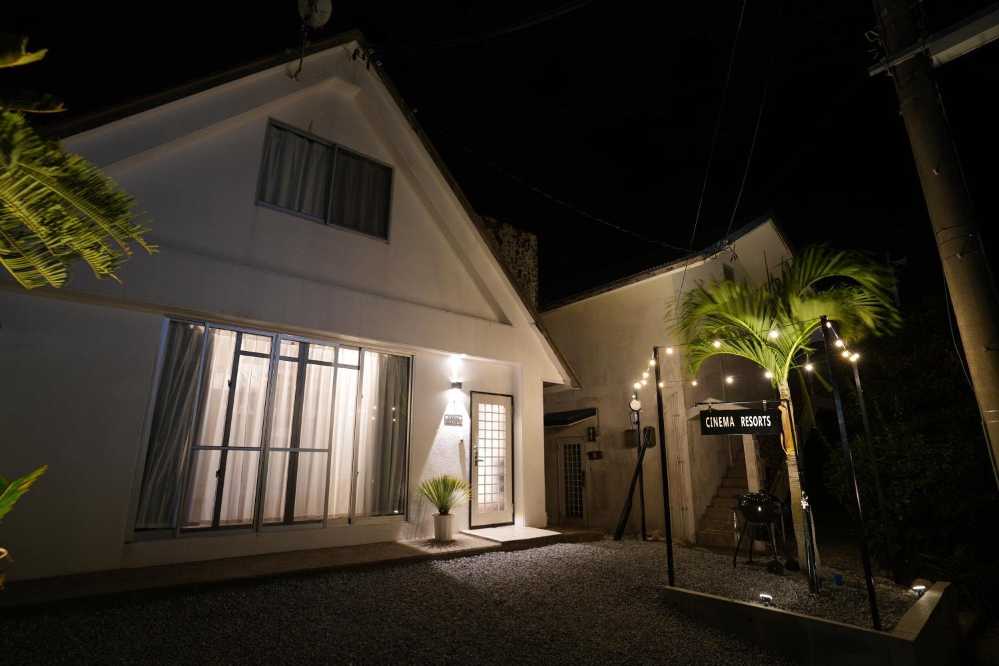 Cinema Resorts 1 Motobu Exterior foto